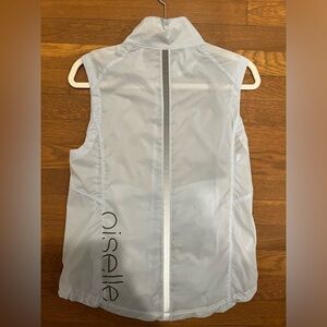Oiselle Lightweight Rain Vest